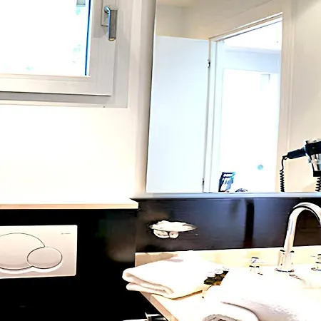 Vecchio Charmant: Cozy With Shared Pool Apartment *
