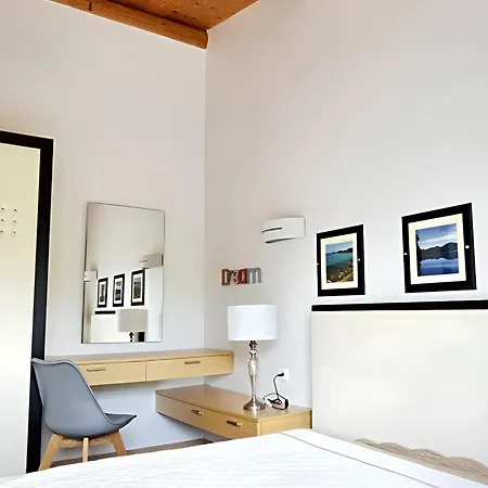 Vecchio Charmant: Cozy With Shared Pool