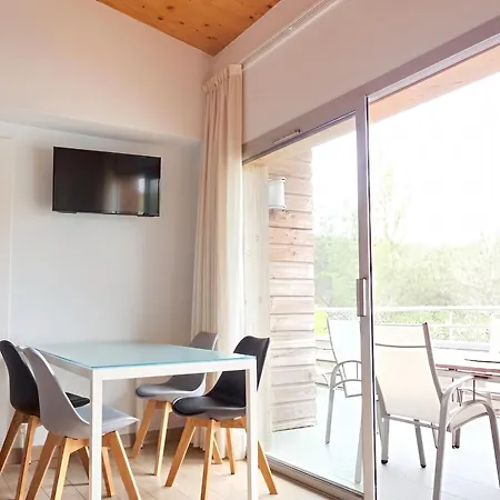 A Porto-vecchio Avec Piscine Partagee, 43 M² * Porto-Vecchio (Corsica)